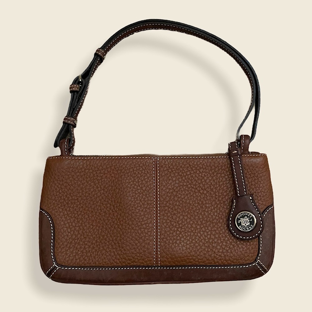 Dooney & Bourke 90s Style Leather Shoulder Bag